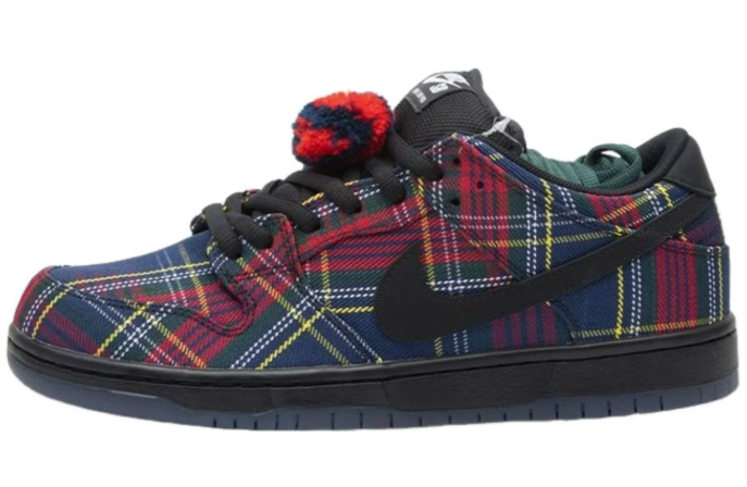 Nike x Nardwuar SB Dunk Low 'Tartan' | Offbeat Frequency | II1493-600