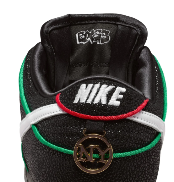 Nike SB Dunk Low Pro QS Black/White/Challenge Red | Challenge Cadence